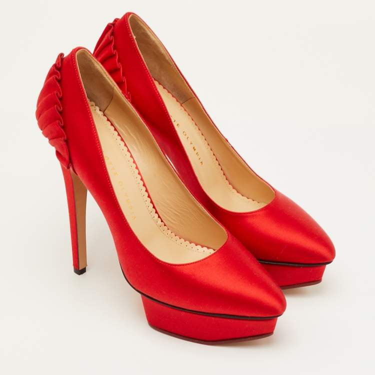 Pre Owned Charlotte Olympia Paloma Size 39 Red Satin Paloma Fan Pleat Platform Pumps