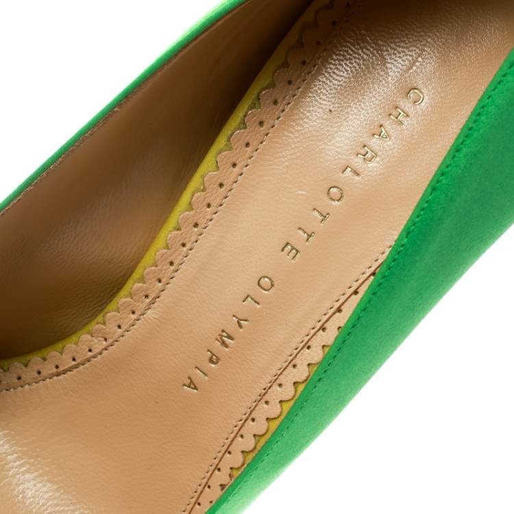 مملوكة مسبقًا Charlotte Olympia Green Satin Debonaire Pointed Toe Platform Pumps Size 40