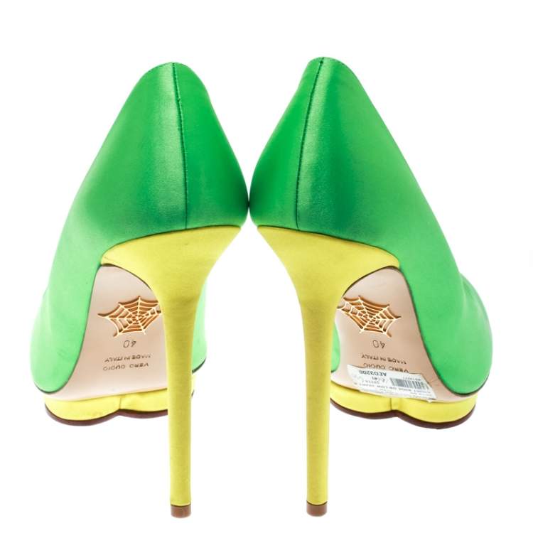 مملوكة مسبقًا Charlotte Olympia Green Satin Debonaire Pointed Toe Platform Pumps Size 40