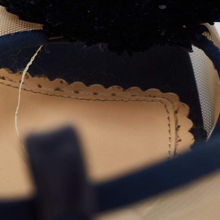 مملوكة مسبقًا Charlotte Olympia Blue Suede Trim And Mesh Pomoline Pom Pom Platform Sandals Size 37