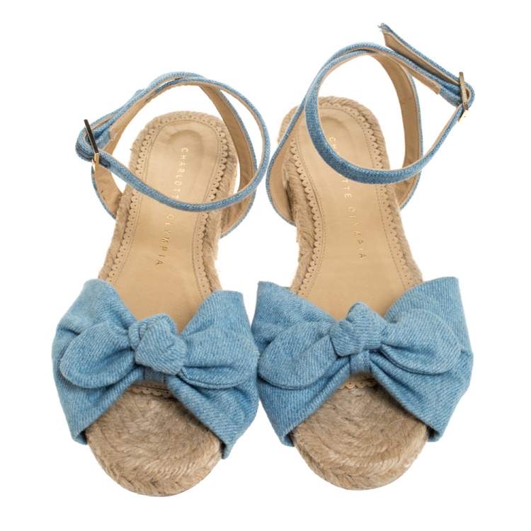 مملوكة مسبقًا Charlotte Olympia Blue Denim Fabric Marina Knot Ankle Strap Flat Sandals Size 35