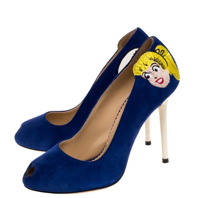 مملوكة مسبقًا Charlotte Olympia Blue Suede Archie Comic Peep Toe Pumps Size 37