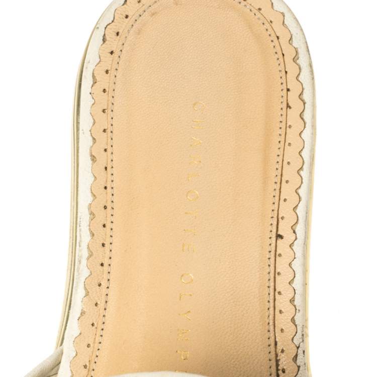 Pre Owned Charlotte Olympia White Leather Knotted Bow Slides Size 36