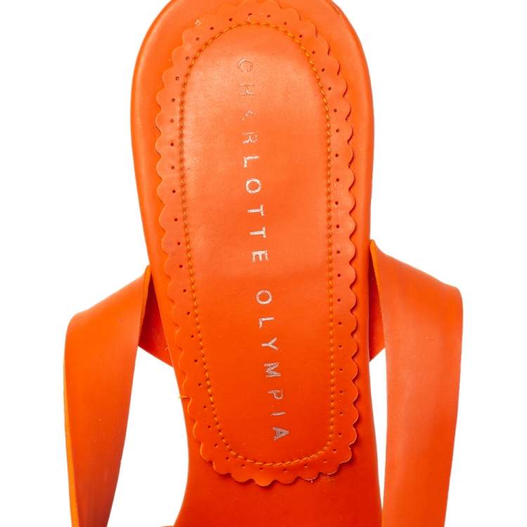 مملوكة مسبقًا Charlotte Olympia Orange Vinyl Leather Serena Bow Ankle Strap Platform Sandals Size 35.5