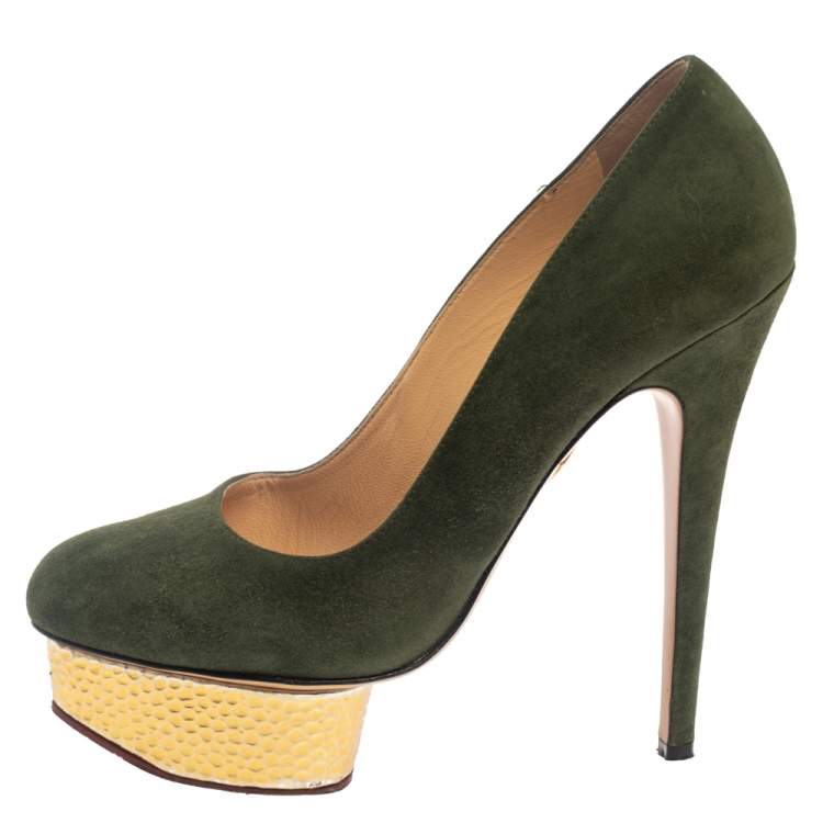 Pre Owned Charlotte Olympia Green Suede Dolly Platform Pumps Size 38