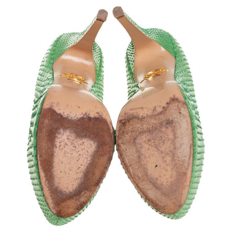 مملوكة مسبقًا Charlotte Olympia Green Python Leather Platform Pumps Size 36