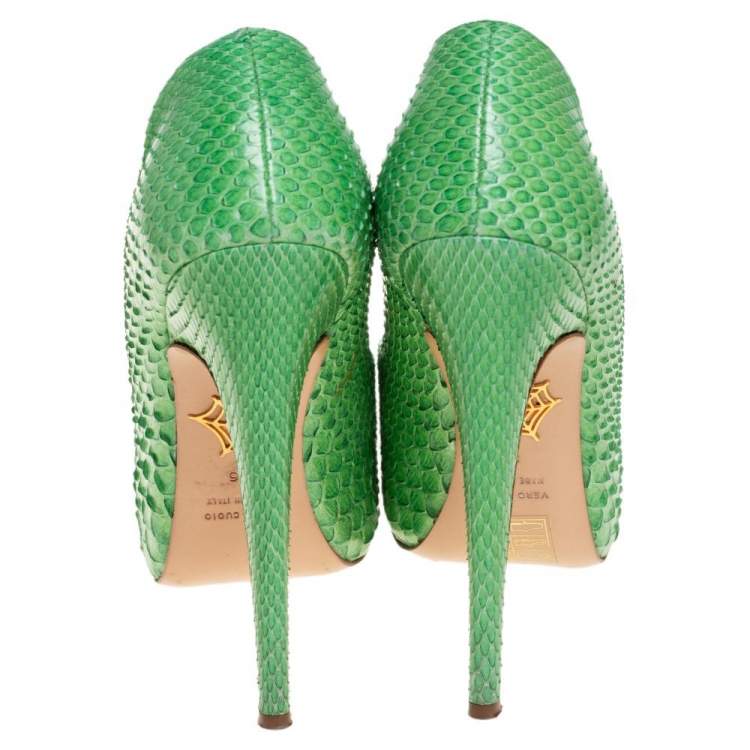 مملوكة مسبقًا Charlotte Olympia Green Python Leather Platform Pumps Size 36