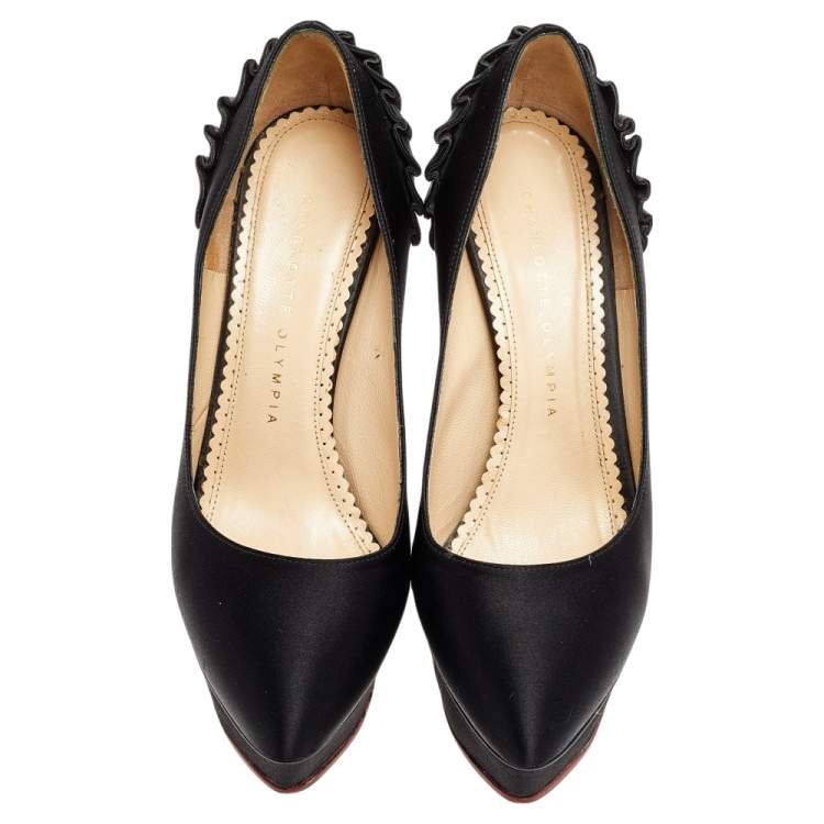 مملوكة مسبقًا Charlotte Olympia  Black Satin Paloma Fan Pleat Platform Pumps 37.5