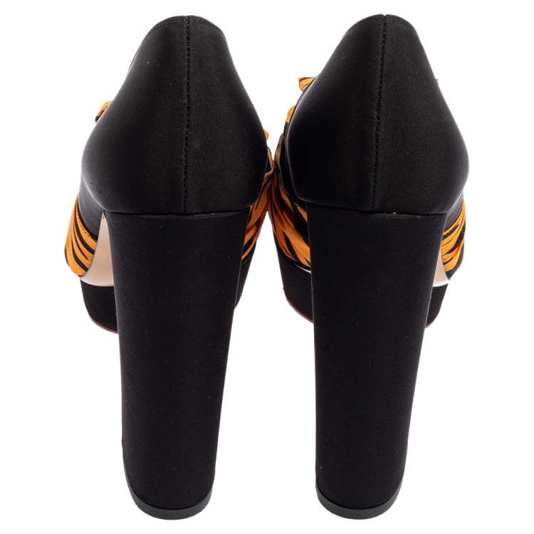 Pre Owned Charlotte Olympia Black/Orange Zebra Print Satin Dolly Bow Pumps Size 37.5