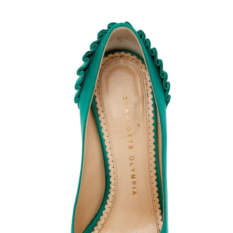 Pre Owned Charlotte Olympia Green Satin Paloma Platform Pumps Size 35.5
