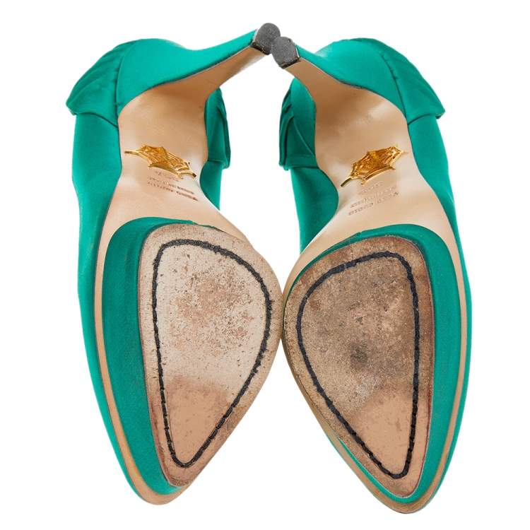 Pre Owned Charlotte Olympia Green Satin Paloma Platform Pumps Size 35.5