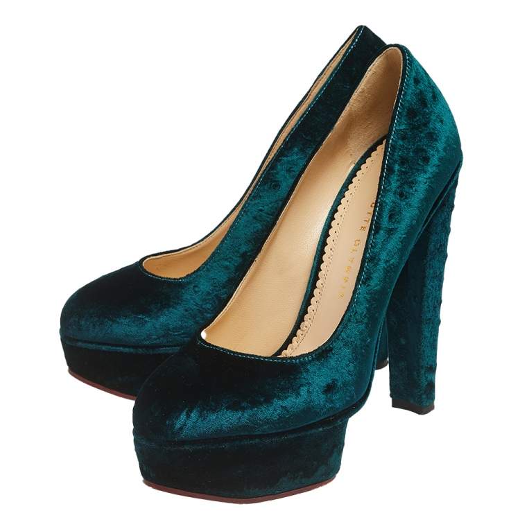 Pre Owned Charlotte Olympia Green Textured Velvet Dolly Platform Pumps Size 39