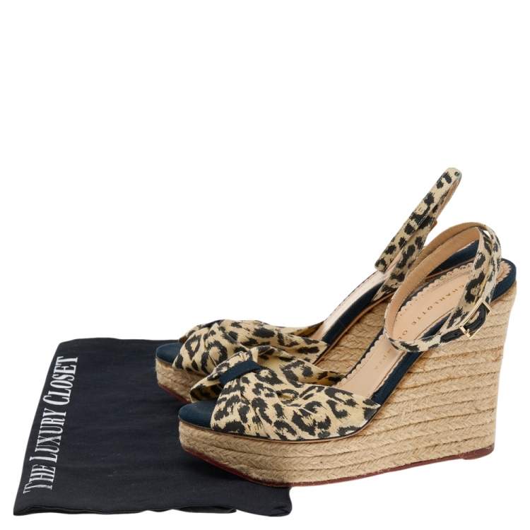 Pre Owned Charlotte Olympia Beige Fabric Wedge Espadrille Sandals Size 38
