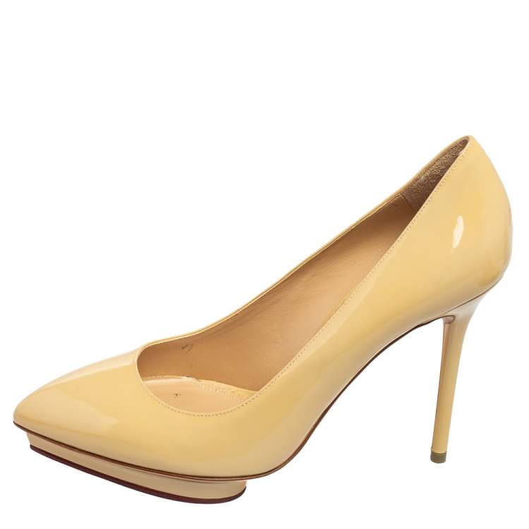 Pre Owned Charlotte Olympia Light Yellow Patent Leather Debbie Platform Pumps Size 38