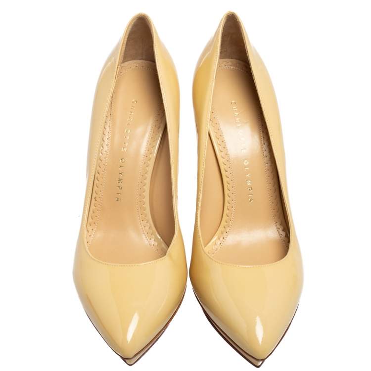 Pre Owned Charlotte Olympia Light Yellow Patent Leather Debbie Platform Pumps Size 38