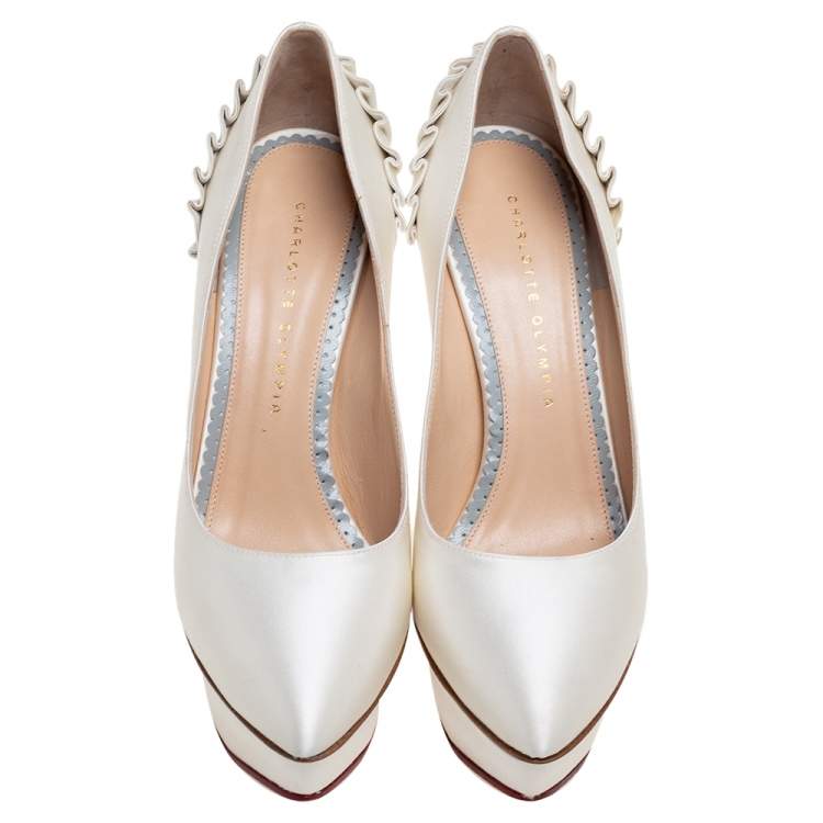 Pre Owned Charlotte Olympia White Satin Dolly  Pumps Size 39.5