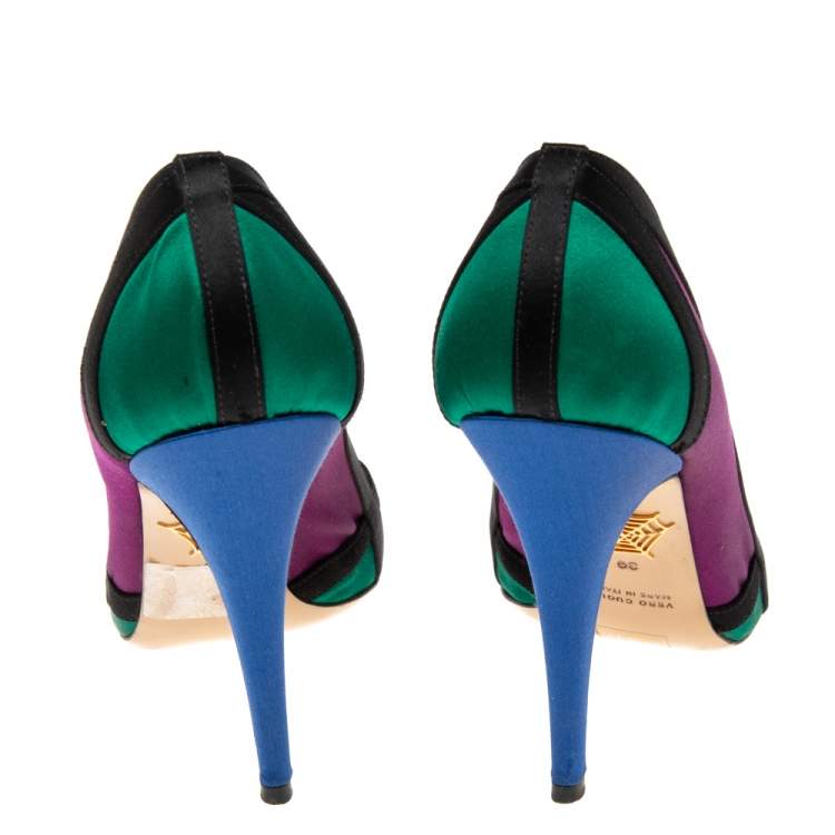 Pre Owned Charlotte Olympia Multicolor Satin Round Toe Pumps Size 39