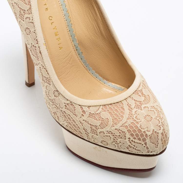 Pre Owned Charlotte Olympia Cream Lace Polly Platform Pumps Size 38.5