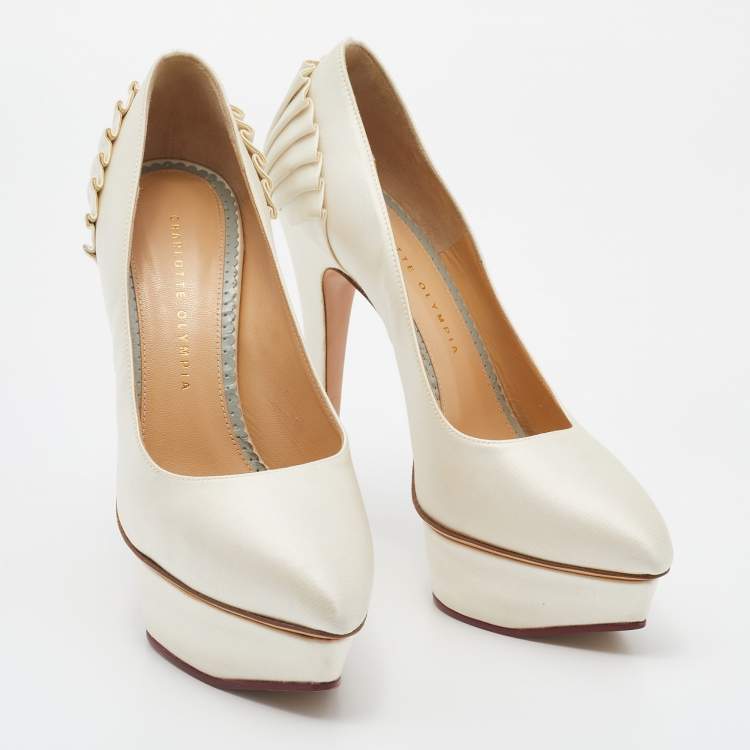 مملوكة مسبقًا Charlotte Olympia White Satin Paloma Platform Pumps Size 39