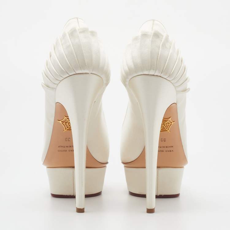 مملوكة مسبقًا Charlotte Olympia White Satin Paloma Platform Pumps Size 39