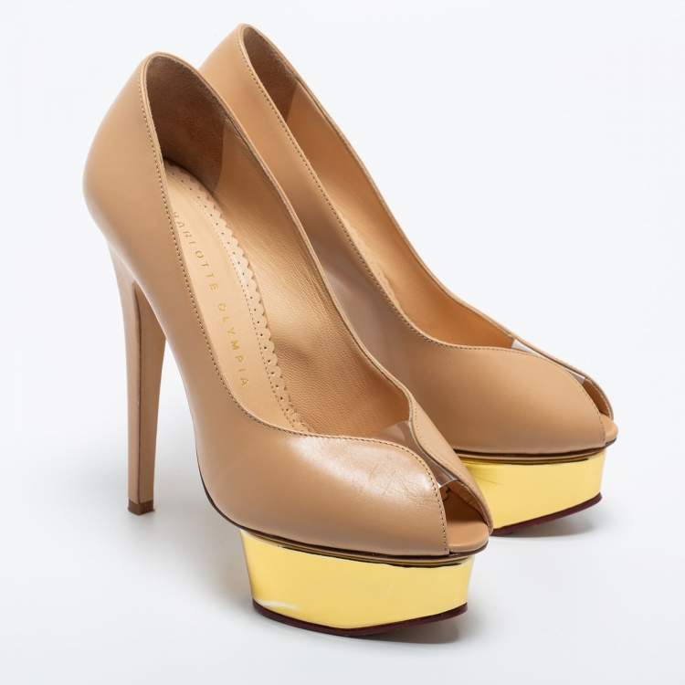 مملوكة مسبقًا Charlotte Olympia Beige Leather Daphne Platform Pumps Size 35