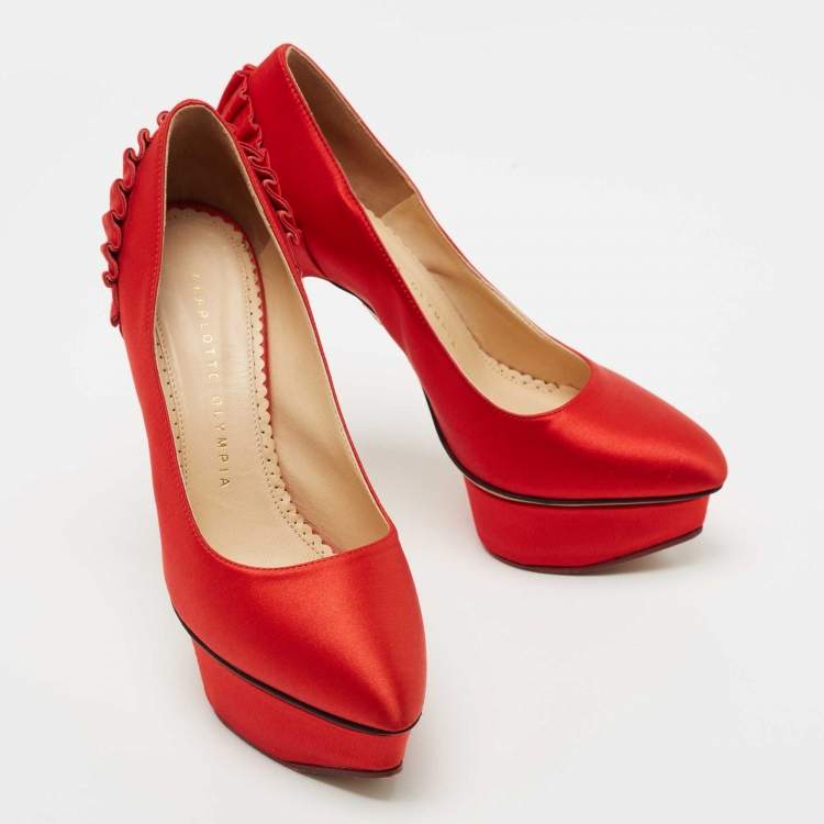 Pre Owned Charlotte Olympia Red Satin Paloma Fan Pleat Pumps Size 35.5