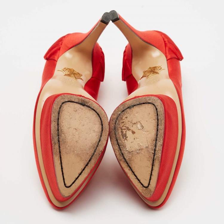 Pre Owned Charlotte Olympia Red Satin Paloma Fan Pleat Pumps Size 35.5