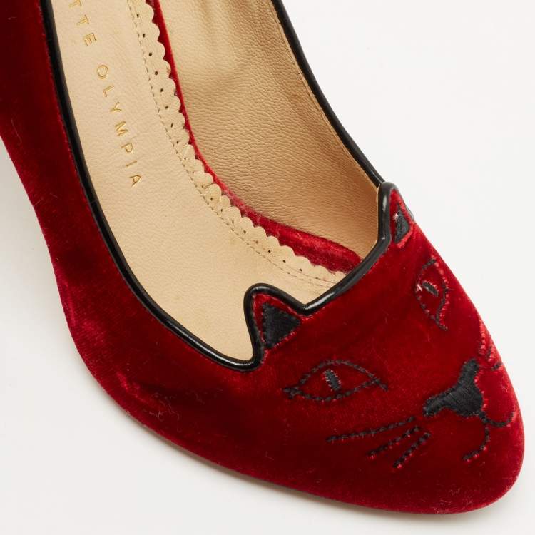 Pre Owned Charlotte Olympia Red Velvet Embroidered Kitty Pumps Size 37.5