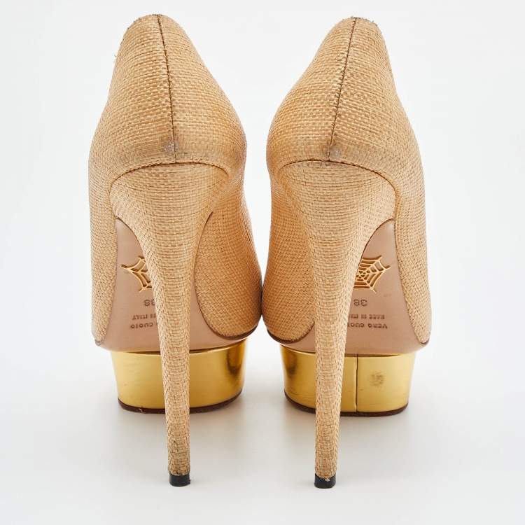 Pre Owned Charlotte Olympia Beige Raffia Platform Pumps Size 38