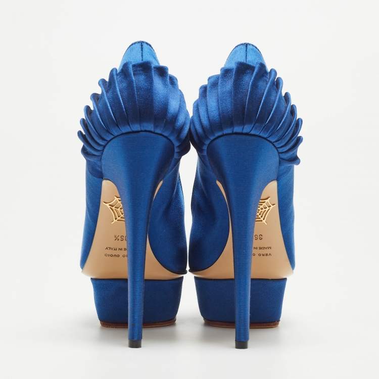 مملوكة مسبقًا Charlotte Olympia Blue Satin Paloma Platform Pumps Size 36.5