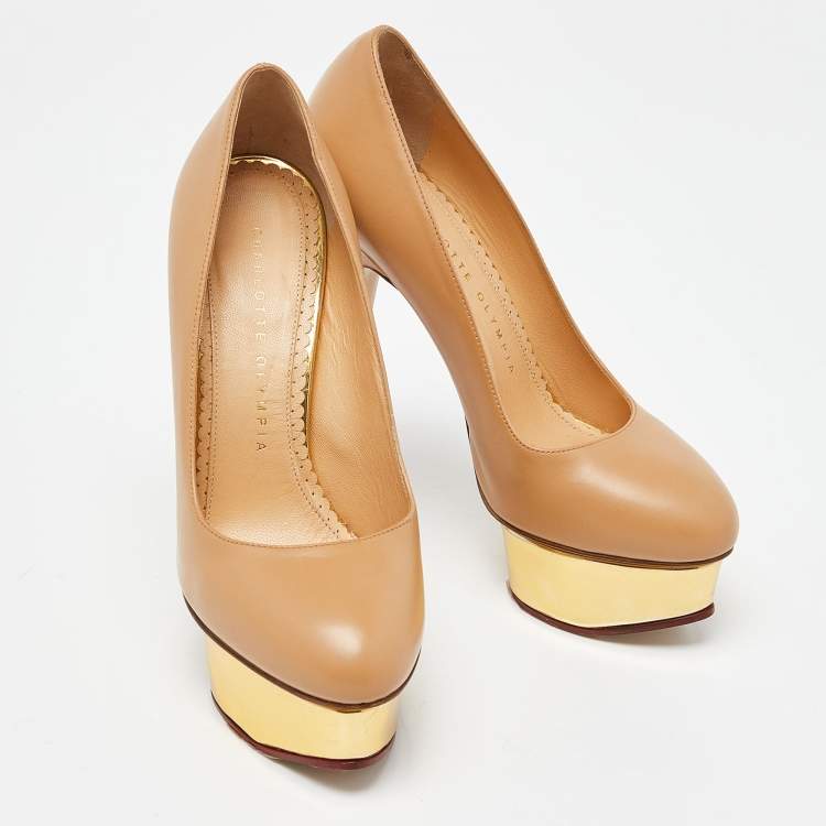 Pre Owned Charlotte Olympia Beige Leather Dolly Pumps Size 35