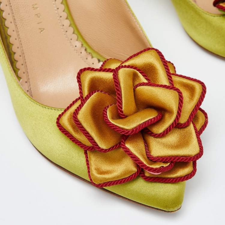 Pre Owned Charlotte Olympia Green Satin Flower Detail Pointed Toe Pumps Size 37