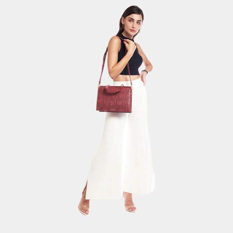 Pre Owned Charriol Bordeaux Leather Passion Handbag