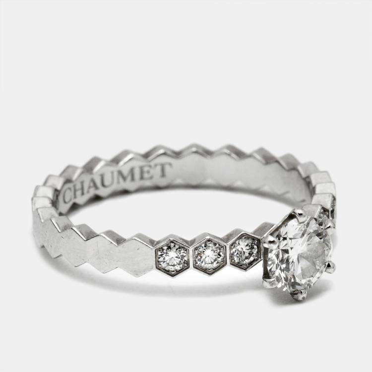 Pre Owned Chaumet Bee My Love Solitaire 0.33ct Diamond 18K White Gold Ring Size 47