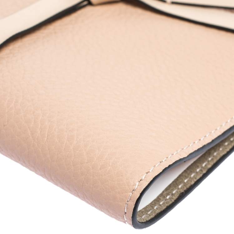 Pre Owned Chloe Peach Leather Passport Holder