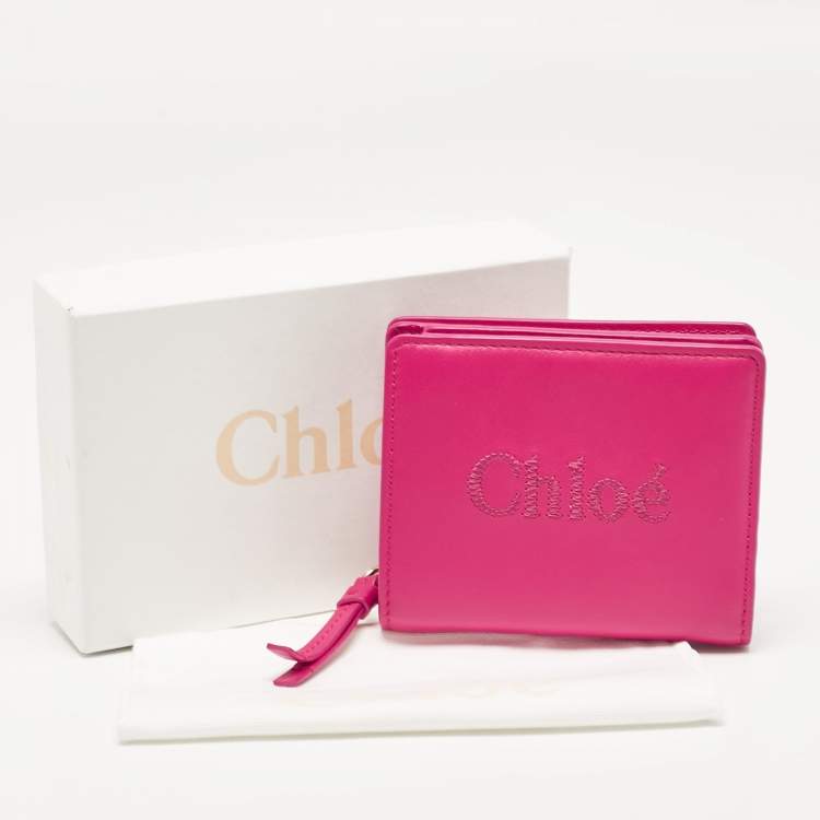 Pre Owned Chloé Fuchsia Leather Sense Compact Wallet