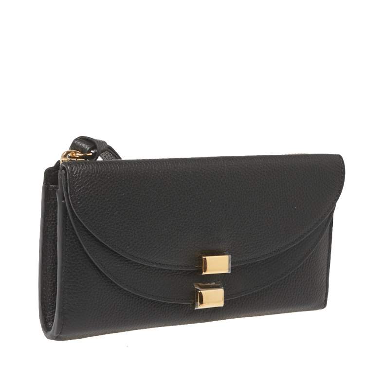 Pre Owned Chloe Black Leather Georgia Zipped Around Wallet