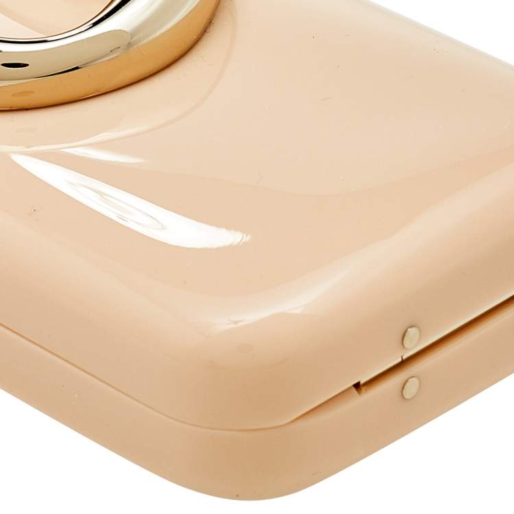 Pre Owned Chloe Sandy Beige Resin Kiss Minaudière Clutch