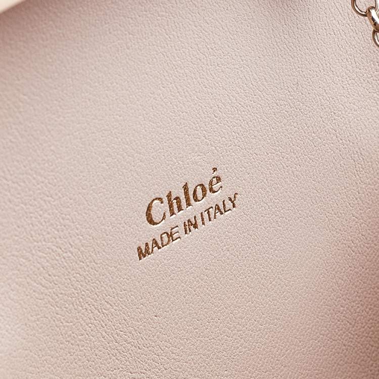 Pre Owned Chloe Sandy Beige Resin Kiss Minaudière Clutch