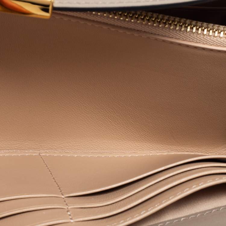 Pre Owned Chloe Taupe Leather Georgia Continental Wallet