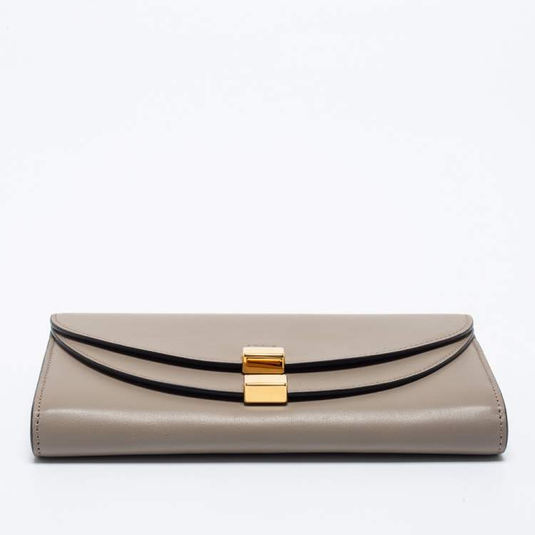 Pre Owned Chloe Taupe Leather Georgia Continental Wallet