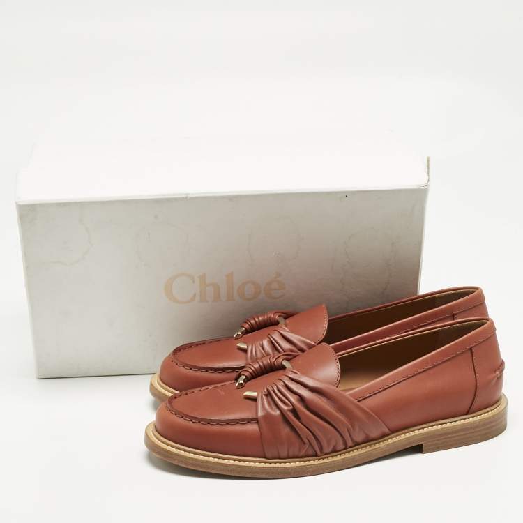 Pre Owned Chloé Brown Leather C Logo Slip On Loafers Size 40.5