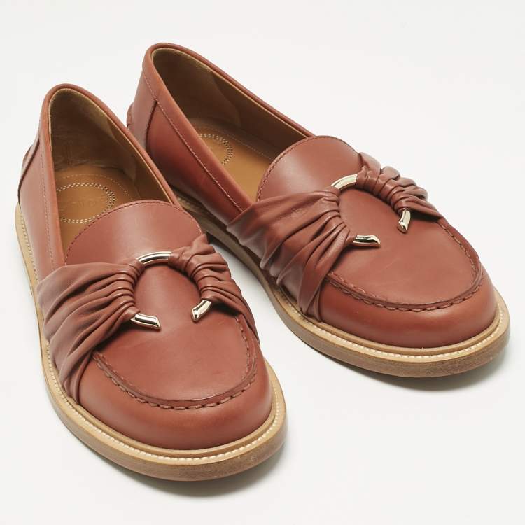 Pre Owned Chloé Brown Leather C Logo Slip On Loafers Size 40.5