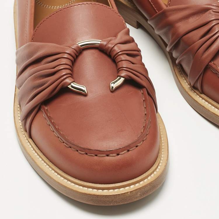 Pre Owned Chloé Brown Leather C Logo Slip On Loafers Size 40.5