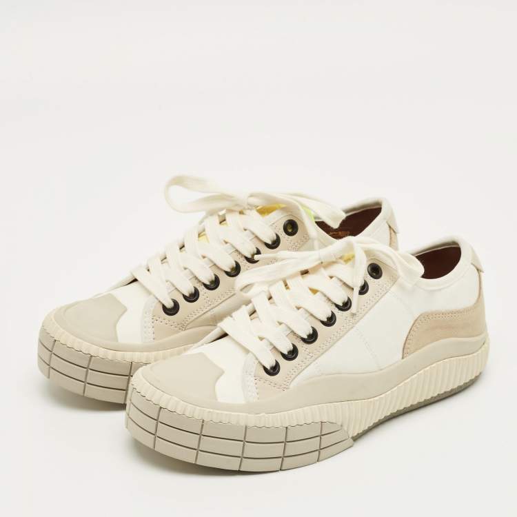 مملوكة مسبقًا حذاء رياضي كلوي كلينت قماش جلدي بيج وأبيض بعنق منخفض مقاس 35