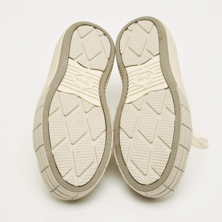 مملوكة مسبقًا حذاء رياضي كلوي كلينت قماش جلدي بيج وأبيض بعنق منخفض مقاس 35