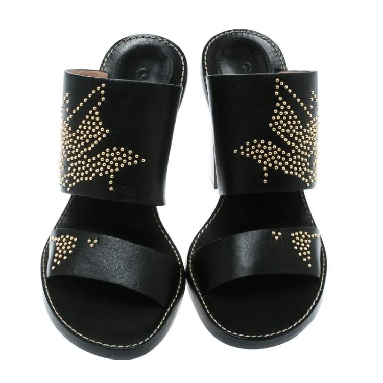 مملوكة مسبقًا Chloe Black Leather Studded Sandals Size 36