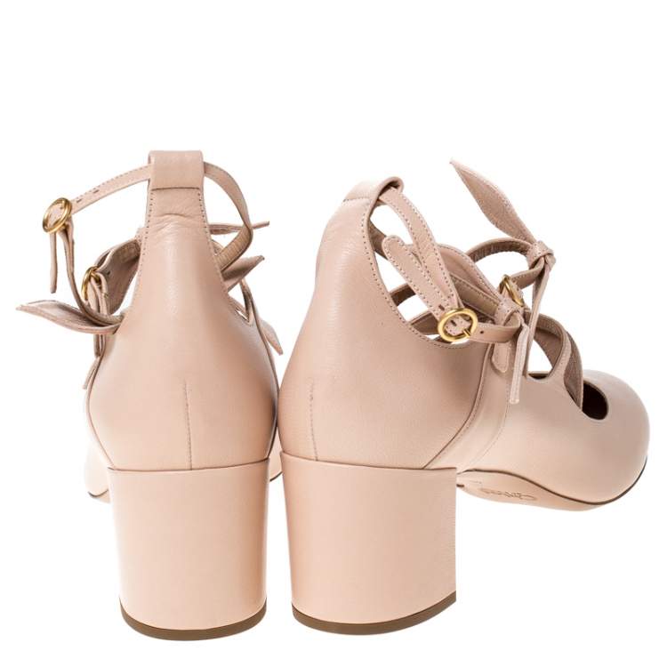 مملوكة مسبقًا Chloe Beige Leather Bow Strap Sandals Size 41