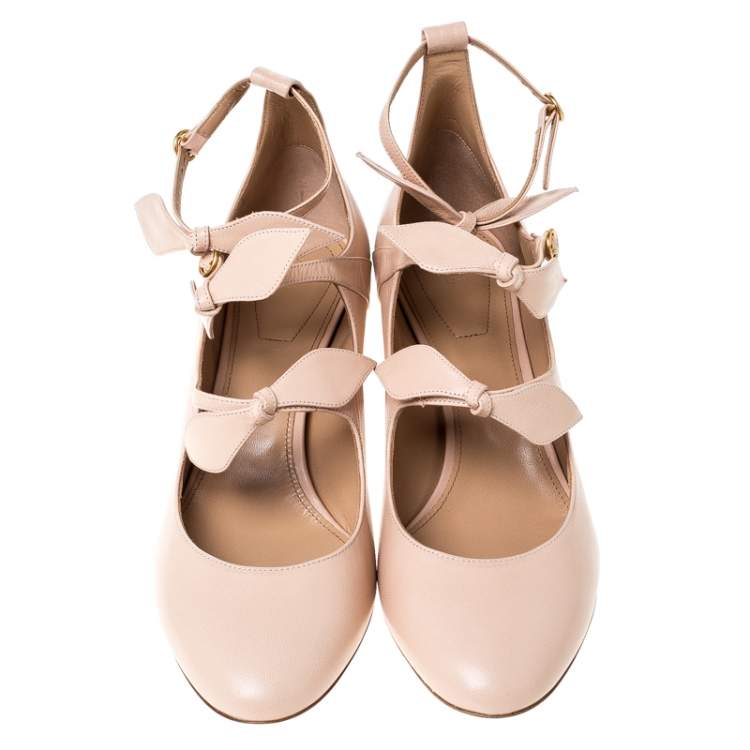 مملوكة مسبقًا Chloe Beige Leather Bow Strap Sandals Size 41