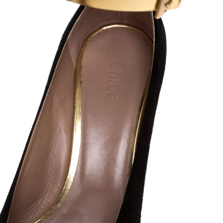 مملوكة مسبقًا Chloe Black Suede And Gold Leather Block Heel Ankle Strap Pumps Size 39